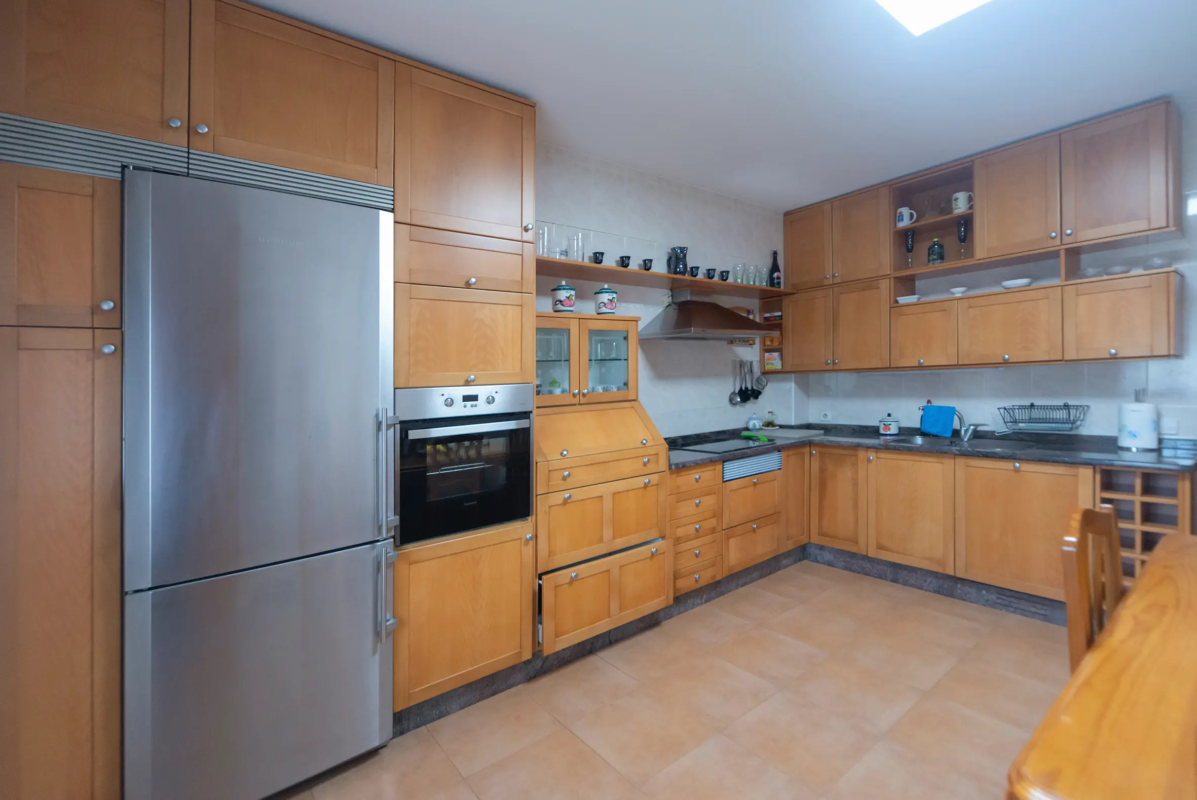 Cocina completamente equipada